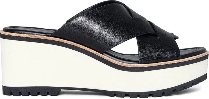 Donald Pliner Beaumont Leather Sandal - Image 2