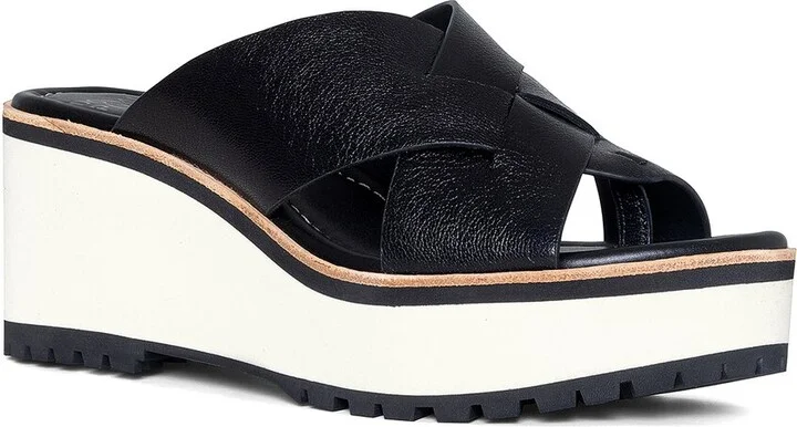 Donald Pliner Beaumont Leather Sandal