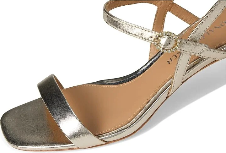 Donald Pliner Brazi Women's Sandals Platinum : 6 M, Leather - Image 7