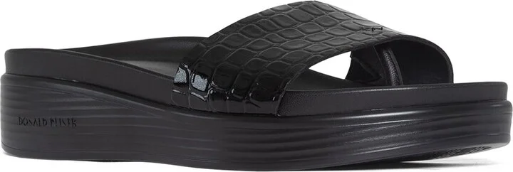 Donald Pliner Fiji Leather Sandal