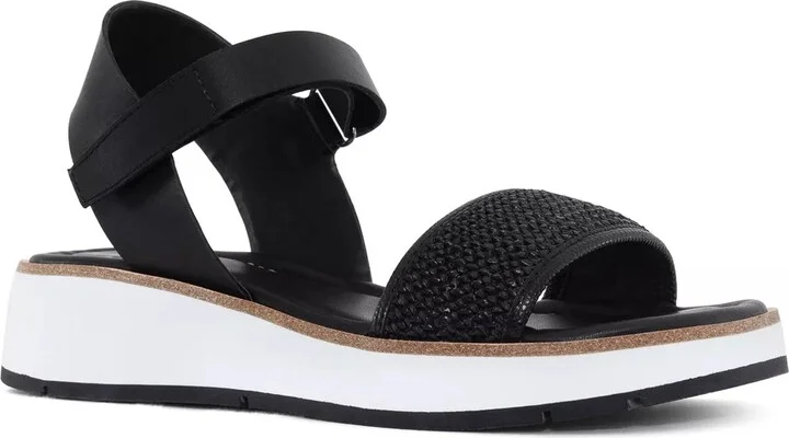Donald Pliner Kinsley Sandal