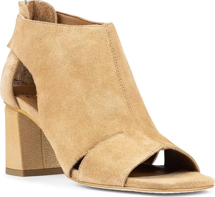 Donald Pliner Perra Sandal