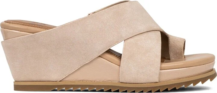Donald Pliner Sisu Leather Sandal