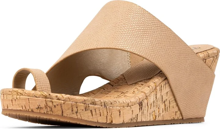 Donald Pliner Women's GYER Wedge Sandal