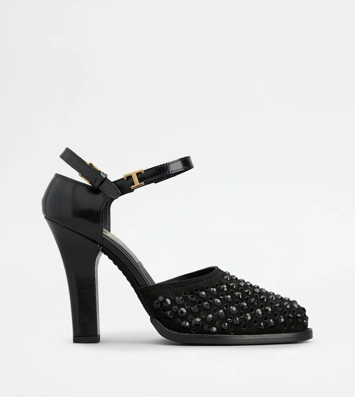 D'Orsay Pumps in Smooth Leather and Suede