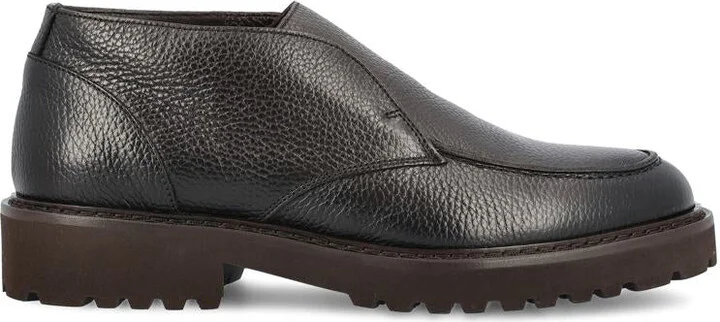 Doucal's Low Shoes