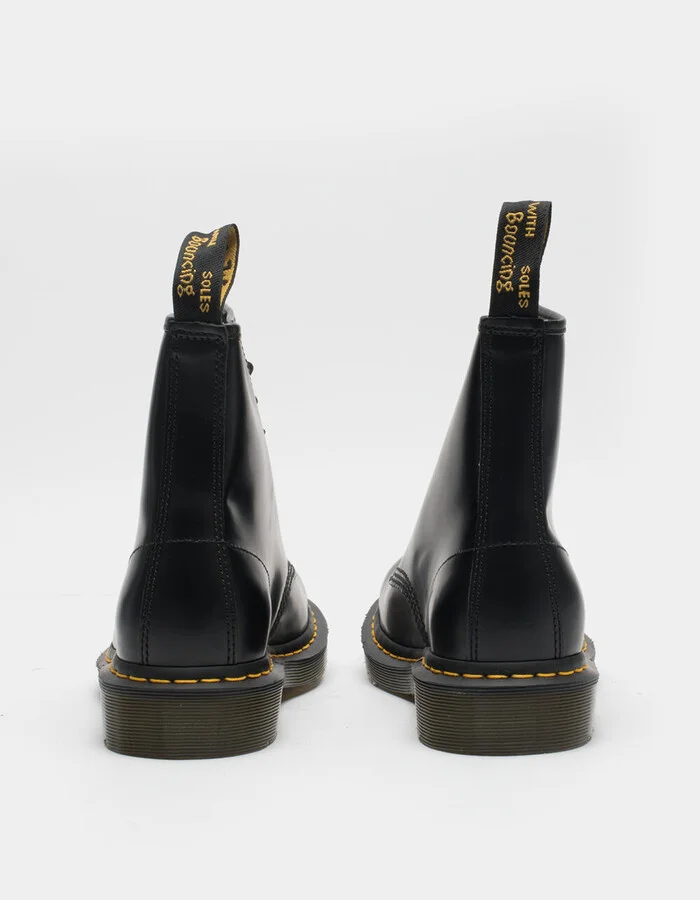 DR. MARTENS 1460 Smooth Leather Mens Boots - Image 4