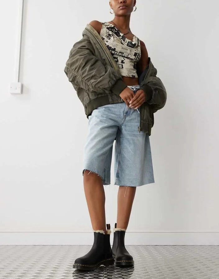 Dr Martens 2976 Leonore boots in black - Image 2