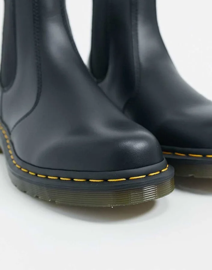 Dr Martens 2976 vegan Chelsea boots in black - Image 3