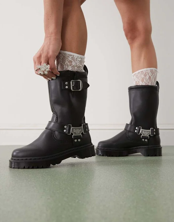Dr Martens Anistone Hi boots in black