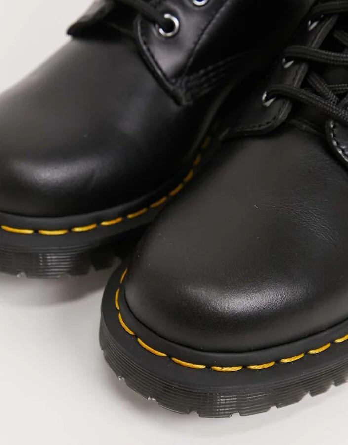 Dr Martens Atlas 8 eye fluff lined boots in black - Image 4