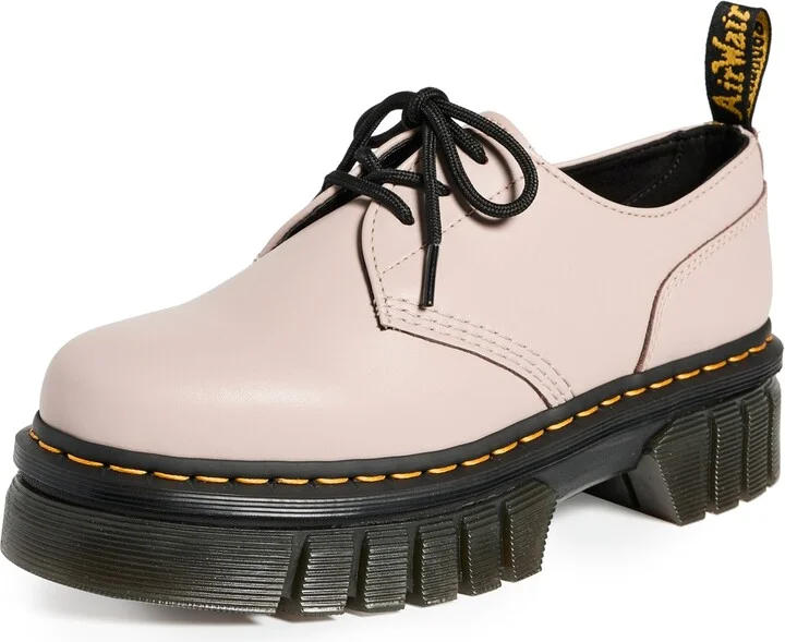 Dr. Martens Audrick 3i Shoes