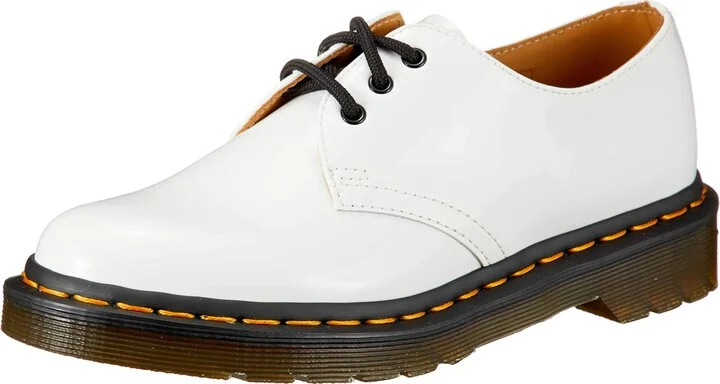 White Patent Lamper