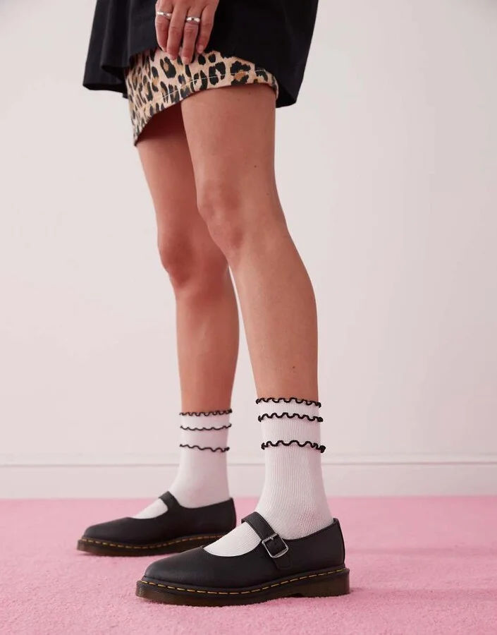 Dr Martens Elphie Mary Jane shoes in black - Image 4