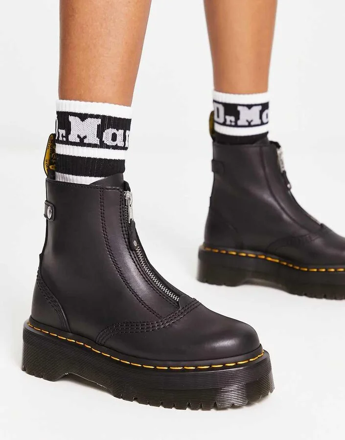 Dr Martens Jetta zip quad boots in black - Image 4