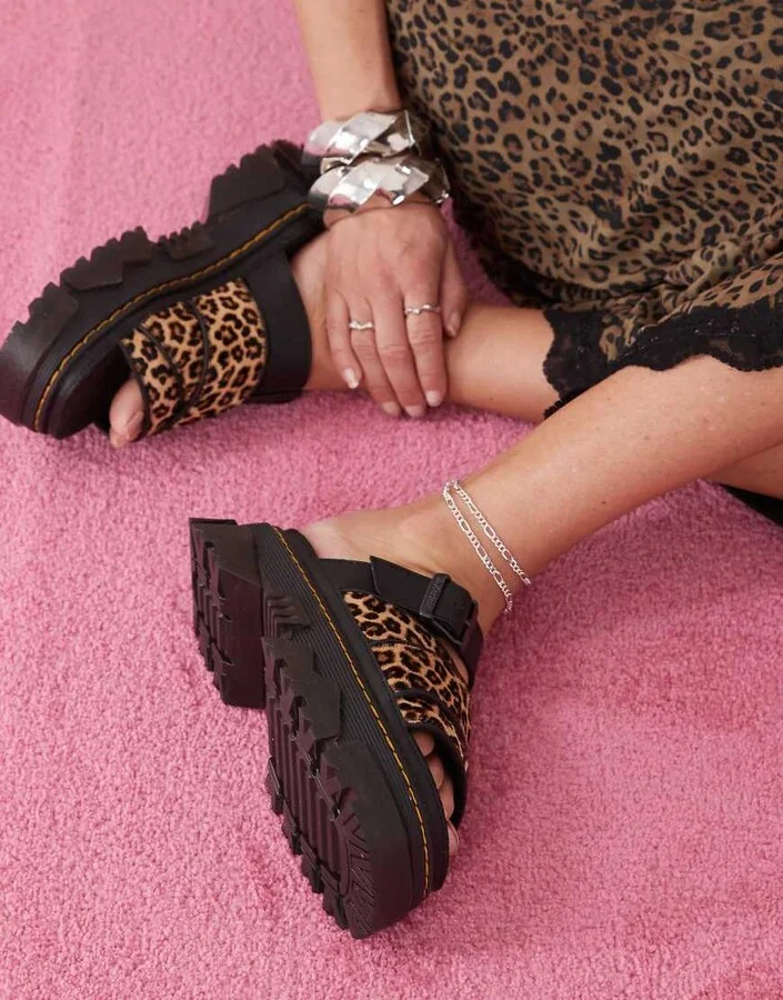Dr Martens Mattison slides in leopard print - Image 2