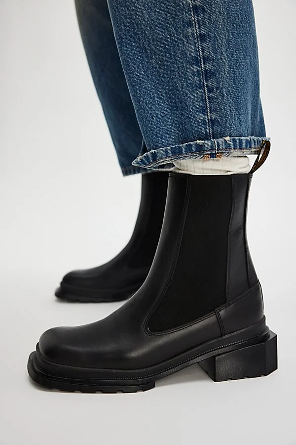 Dr. Martens Maybole Chelsea Boots - Image 2