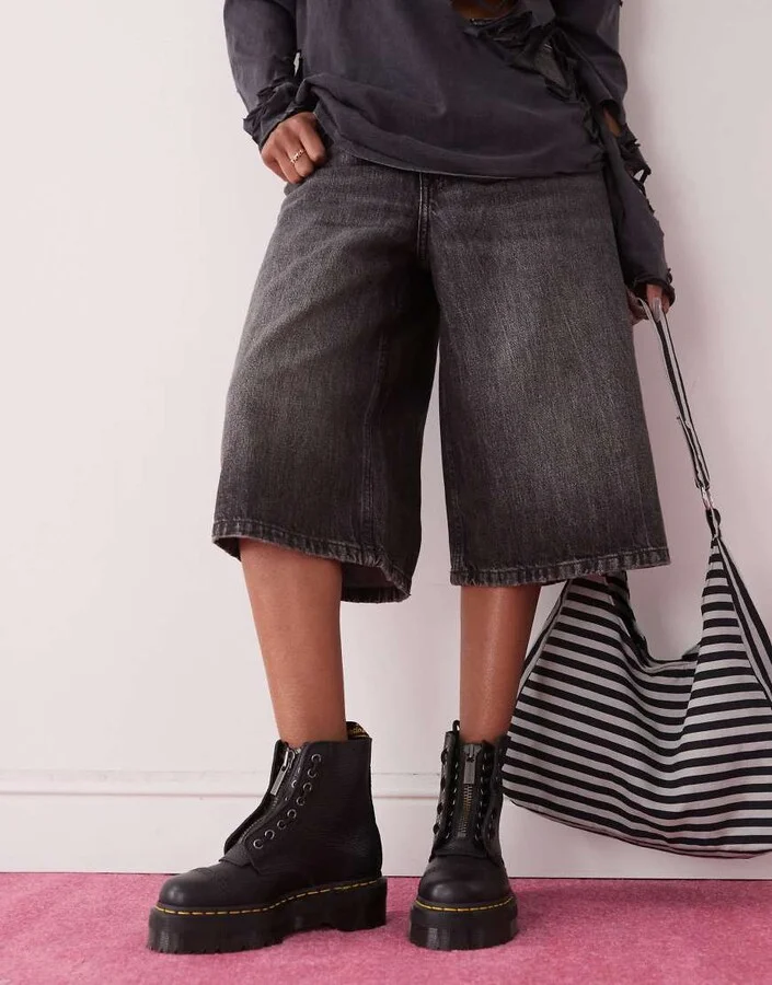 Dr Martens Sinclair flatform zip tumbled leather boots in black - Image 4