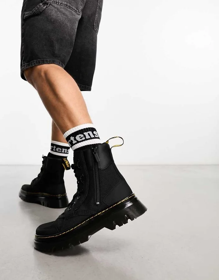 Dr Martens Tarik zip 8 eye boots in black leather - Image 2