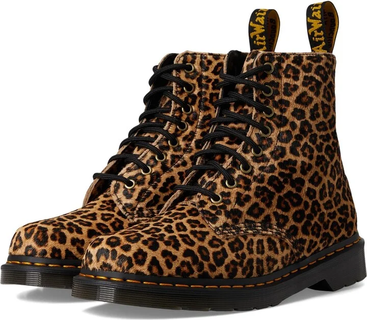 Dr. Martens Unisex 1460 Pascal Combat Boot