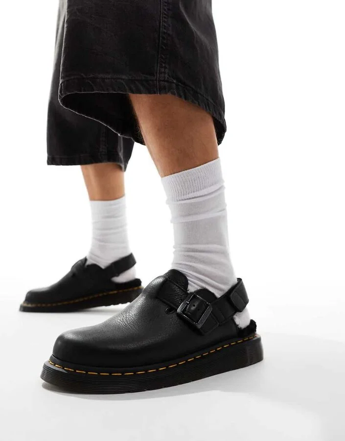 Dr Martens unisex Jorge II mules with teddy lining in black - Image 2
