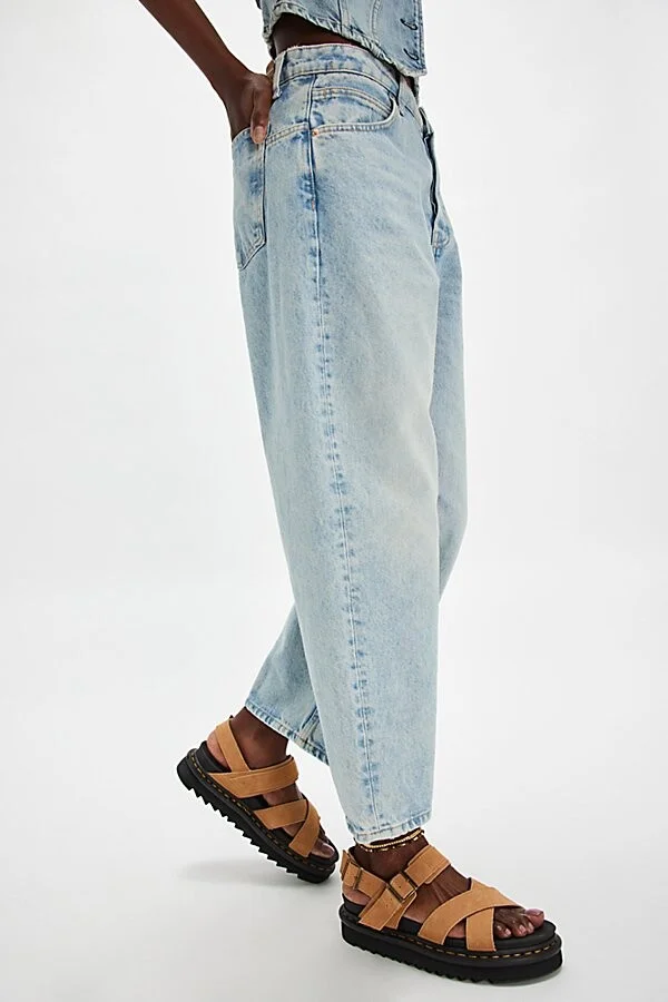 Dr. Martens Voss II Sandals