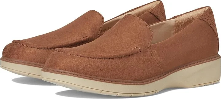 Dr. Scholl's Calm Down Loafer/Moc Shoes Women's Flat Shoes Honey Brown : 6 M, Microfiber