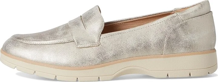 Dr. Scholl's Nice Day Loafer/Moc Women's Flat Shoes Light Gold Faux Leather : 9 W, Synthetic - Image 6