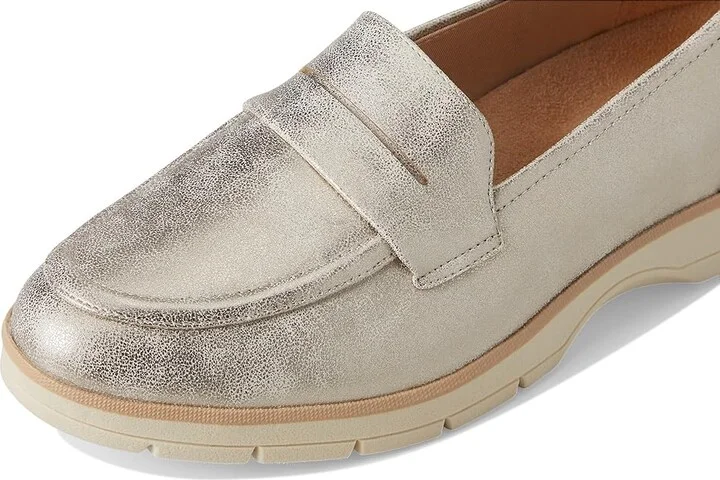 Dr. Scholl's Nice Day Loafer/Moc Women's Flat Shoes Light Gold Faux Leather : 9 W, Synthetic - Image 7