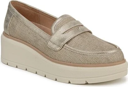 Dr. Scholl's Women's Nice Day Max Loafer Gold 9 M