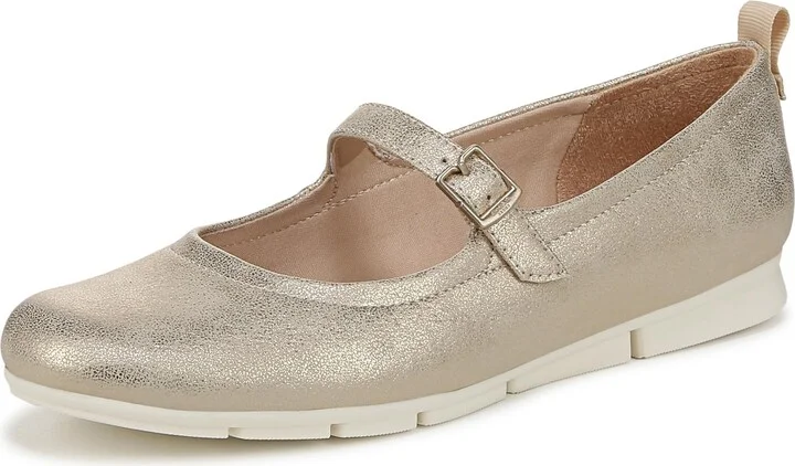Dr. Scholl's Womens Timeless Jane Mary Jane Flat Gold Smooth 8 W
