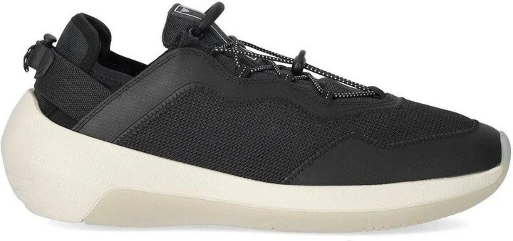 Drawstring Fastening Mesh Sneakers