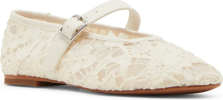WHITE LACE