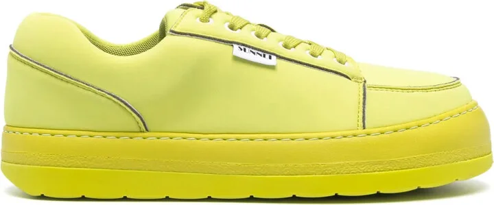 Dreamy low-top sneakers