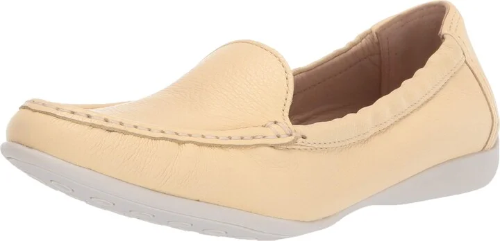Driver Club USA Women's Leather Made in Brazil Venetian Scrunch Back Loafer Flat