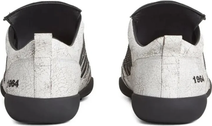 DSQUARED2 Lace-Up Low Top Sneakers