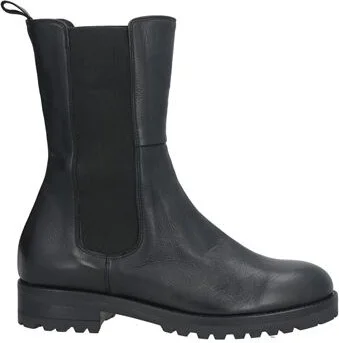 Duccio Del Duca Woman Ankle boots