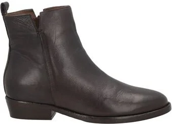Duccio Del Duca Woman Ankle boots