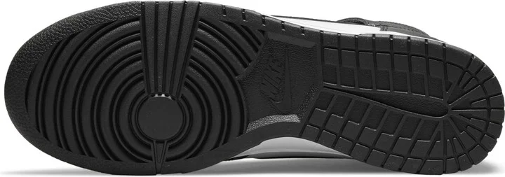 Dunk Hi Retro Basketball Shoe - Image 4