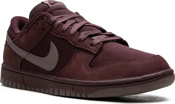 Dunk Low "Burgundy Crush" sneakers - Image 2