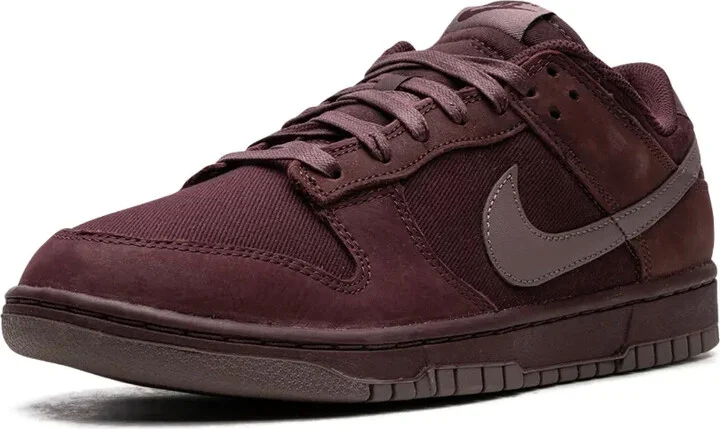 Dunk Low "Burgundy Crush" sneakers - Image 4