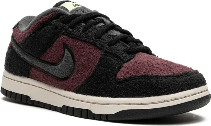 Dunk Low "Fleece Pack - Image 2