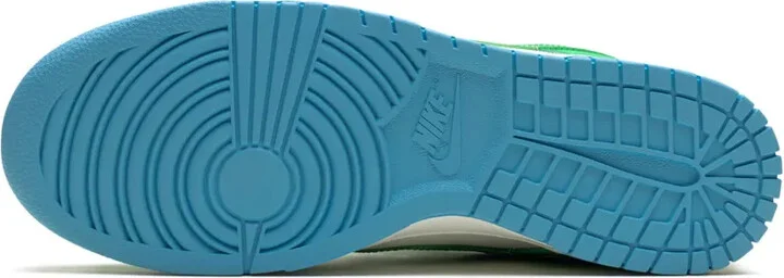 Dunk Low "Green Shock" sneakers - Image 4