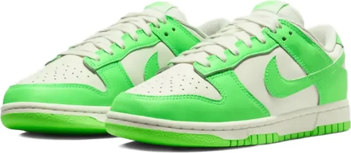 Dunk Low "Green Strike" sneakers - Image 2