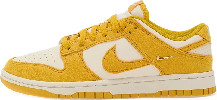 Dunk Low leather sneakers