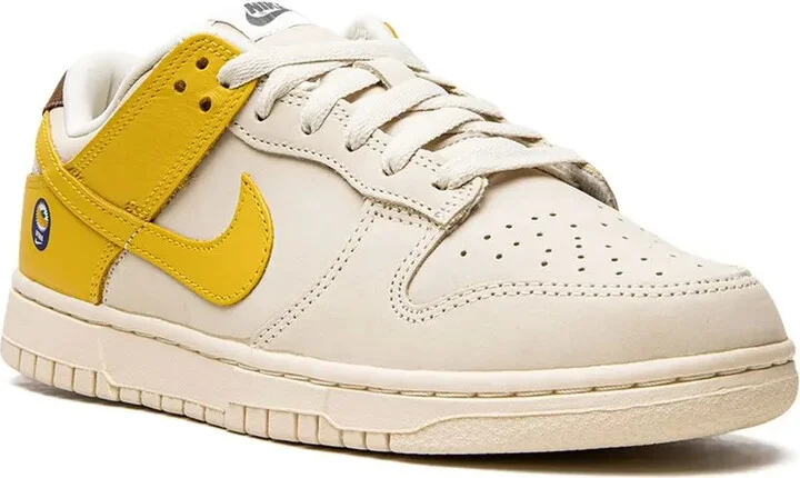 Dunk Low LX "Banana" sneakers - Image 2