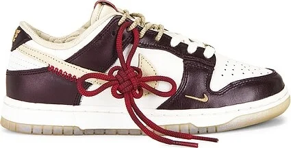 Dunk Low LX Sneaker