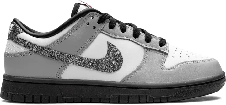 Dunk Low LX sneakers