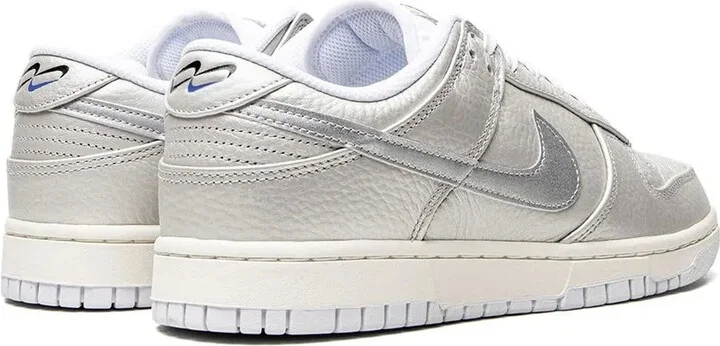 Dunk Low "Metallic Silver" sneakers - Image 3