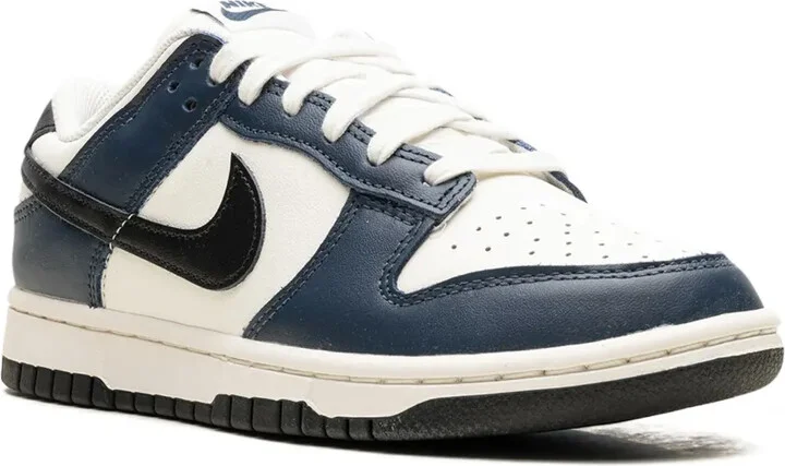 Dunk Low "Midnight Navy" sneakers - Image 2